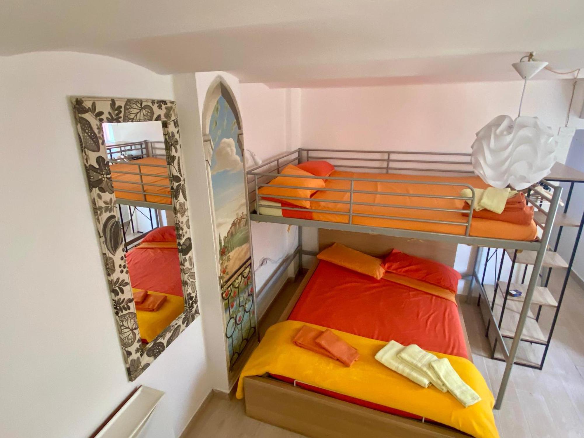 ジェノヴァLa Casa Di Ida Nel Porto Anticoアパートメント エクステリア 写真