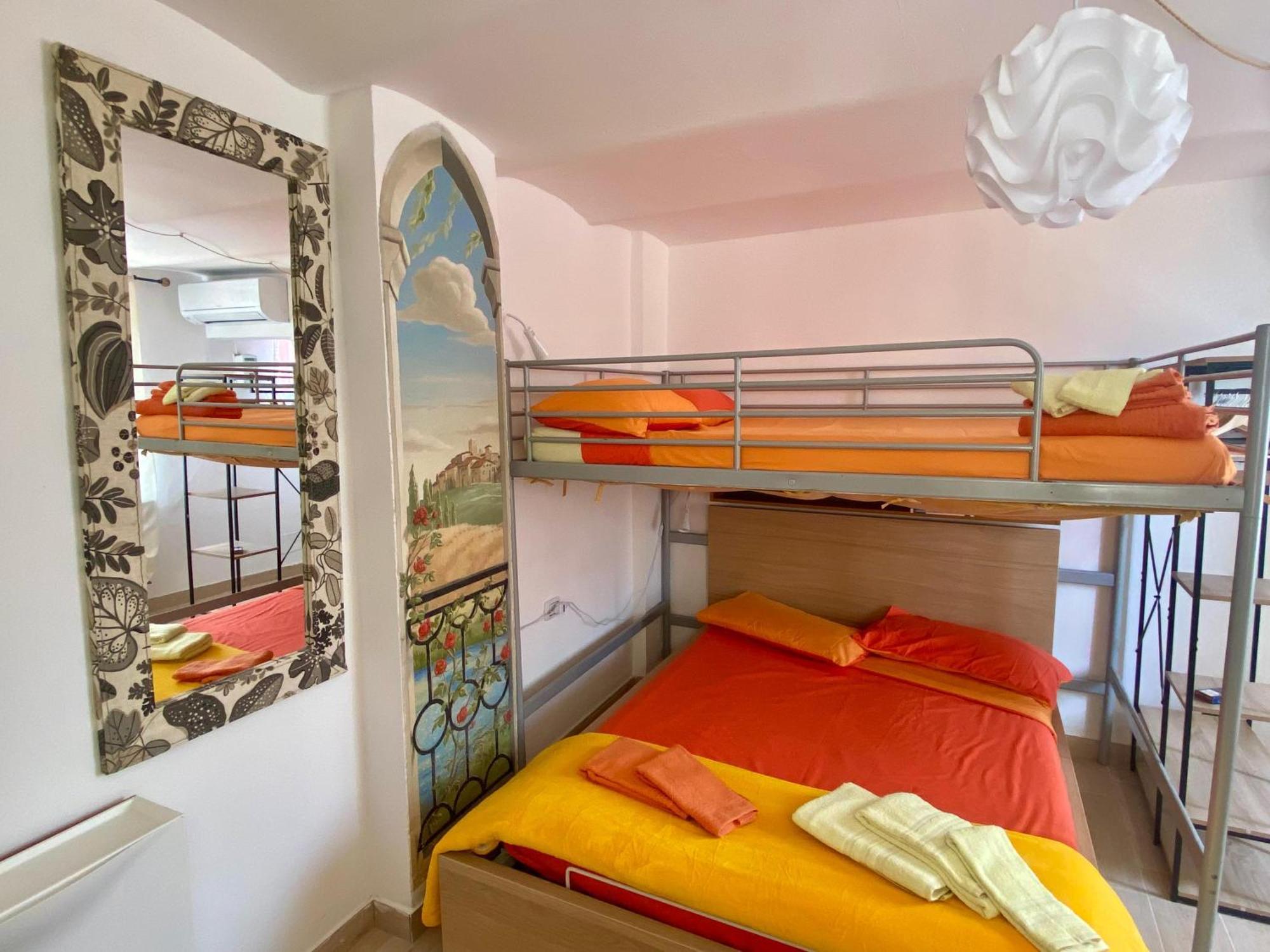 ジェノヴァLa Casa Di Ida Nel Porto Anticoアパートメント エクステリア 写真
